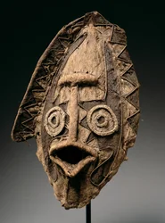 Máscara Tapan, da região Elema do Golfo de Papua, Papua-Nova Guiné, Oceânia